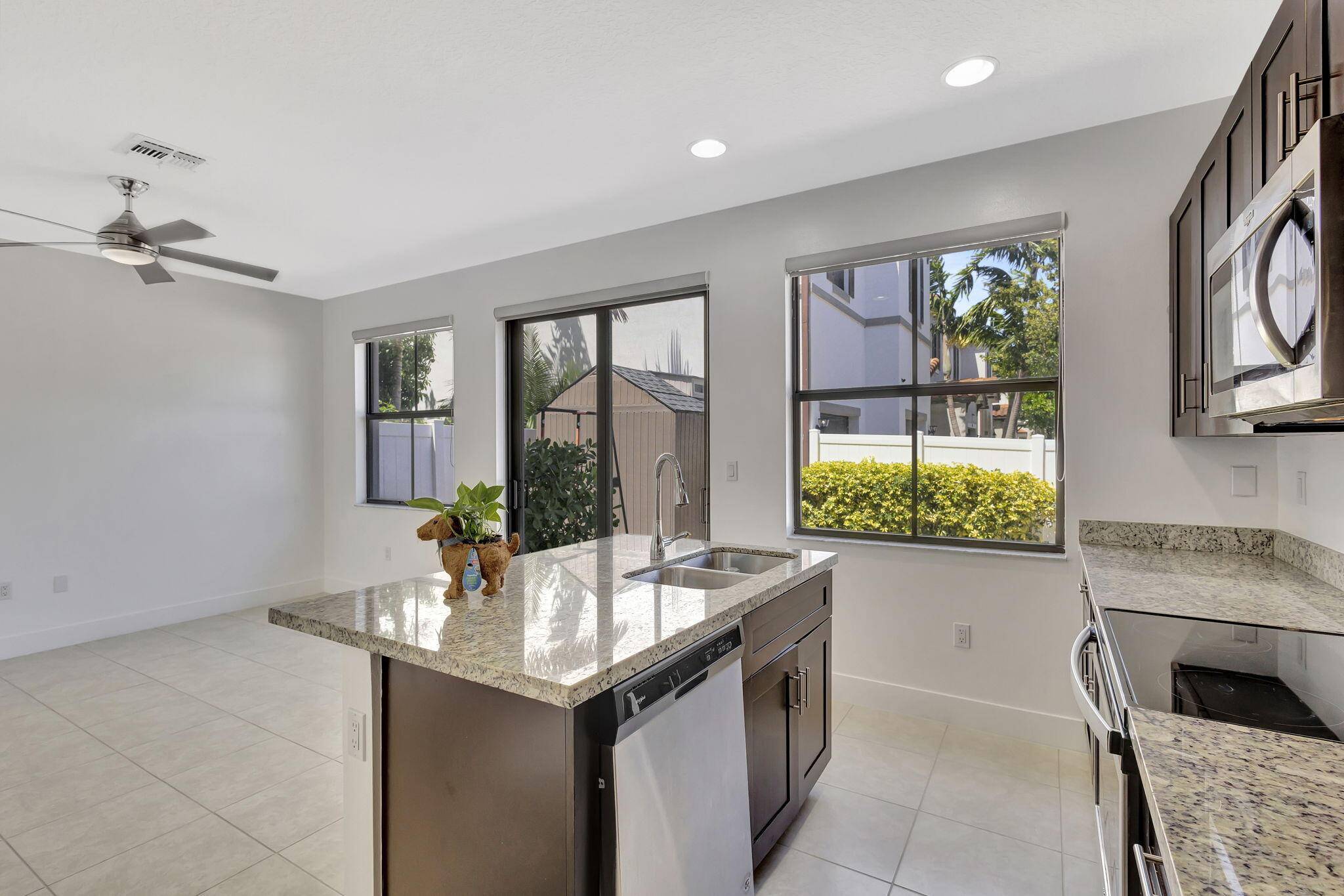 Riviera Beach, FL 33410,6028 Pine Tree WAY