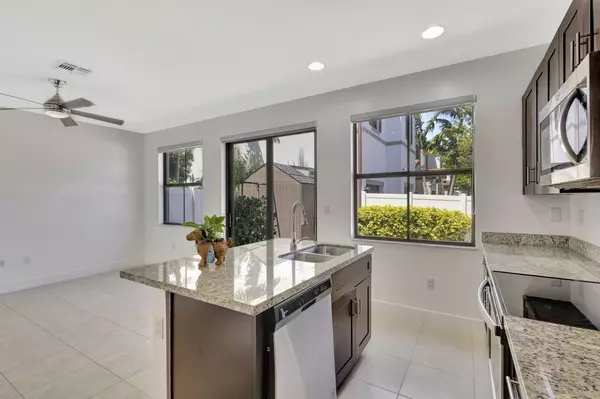 Riviera Beach, FL 33410,6028 Pine Tree WAY