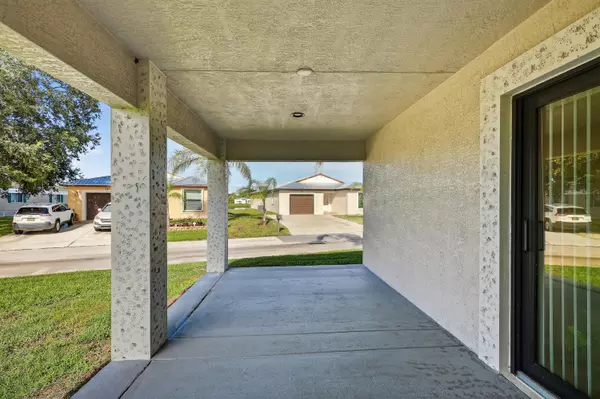 Fort Pierce, FL 34951,2 Tosca