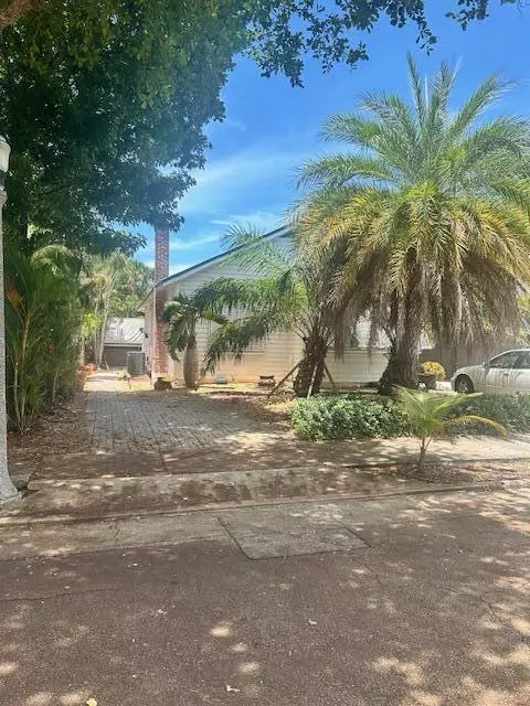 West Palm Beach, FL 33401,727 Penn ST Apt 2