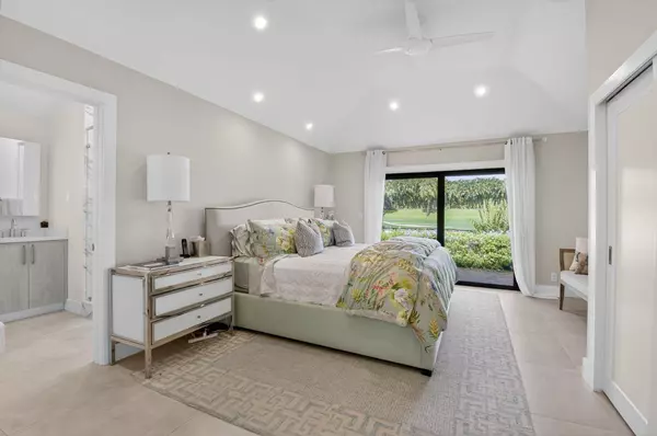 Boca Raton, FL 33434,19667 Waters End DR 304