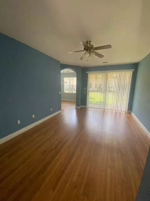 Royal Palm Beach, FL 33411,451 Rainbow Springs TER