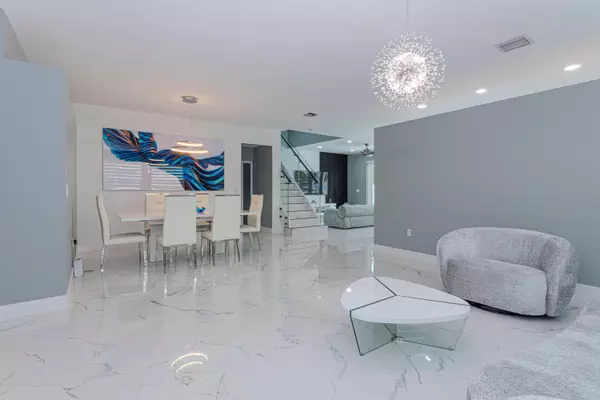 Royal Palm Beach, FL 33411,2738 Misty Oaks Circle Royal CIR