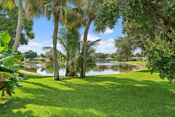 Palm Beach Gardens, FL 33410,216 E Tall Oaks CIR