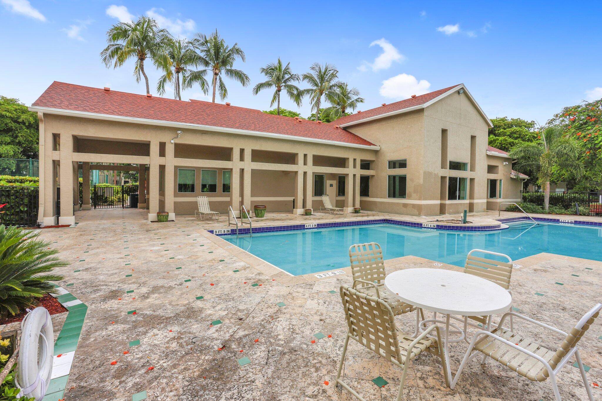 Delray Beach, FL 33445,1825 Palm Cove BLVD 7-102