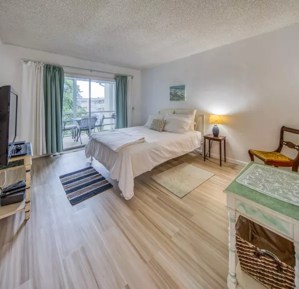 Lake Worth, FL 33461,2615 N Garden DR 308