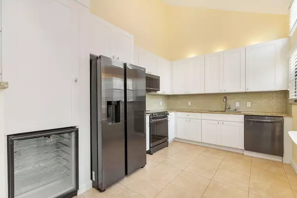 Palm Beach Gardens, FL 33418,5060 Sesame ST