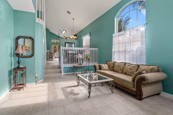 Royal Palm Beach, FL 33411,1245 Oakwater DR