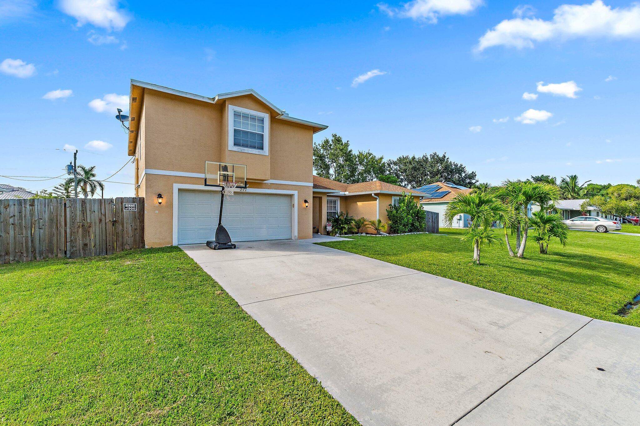 217 SW Voltair TER, Port Saint Lucie, FL 34953