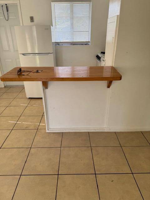 Lantana, FL 33462,211 Sunrise AVE 4