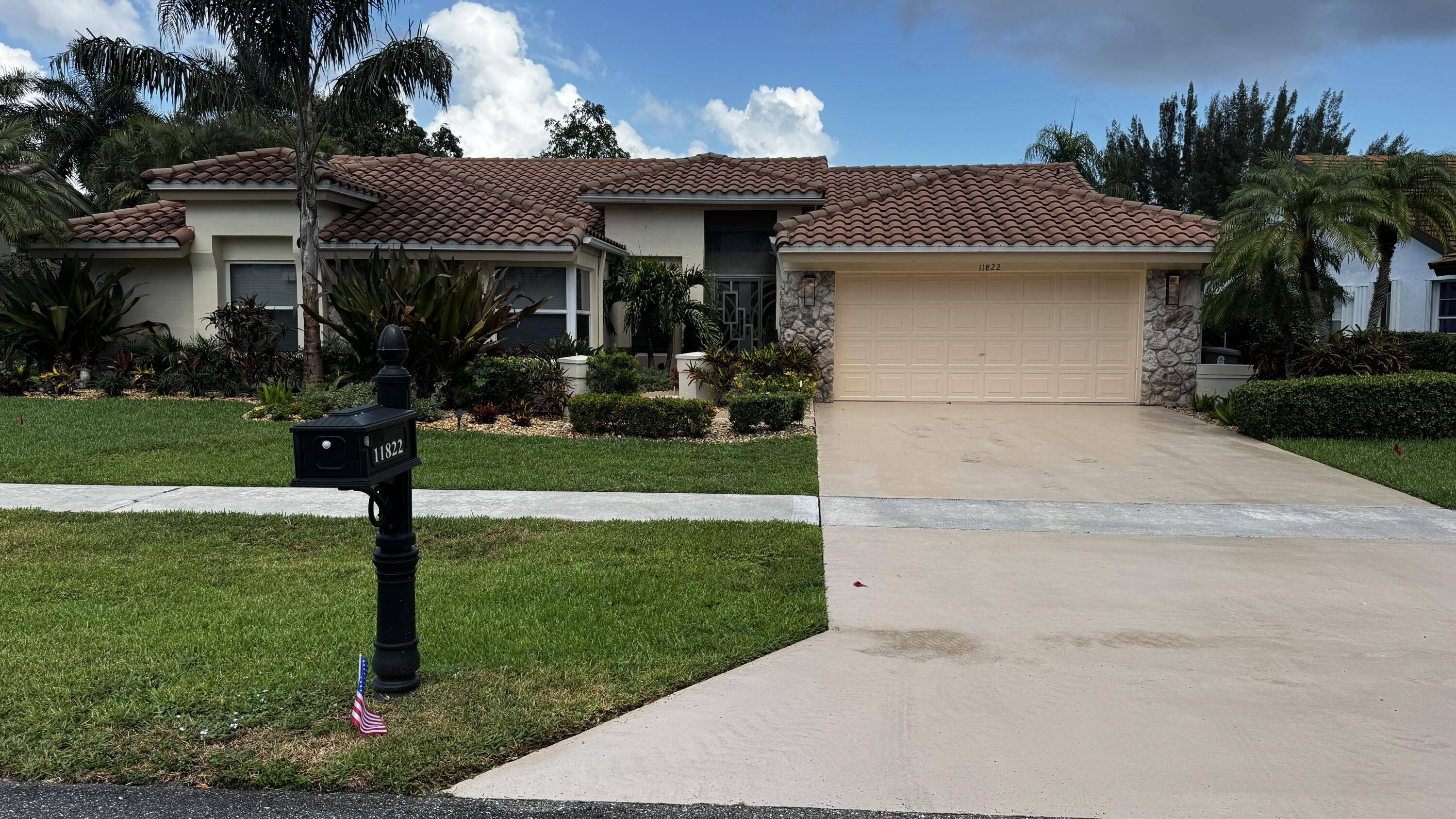 11822 Island Lakes LN, Boca Raton, FL 33498