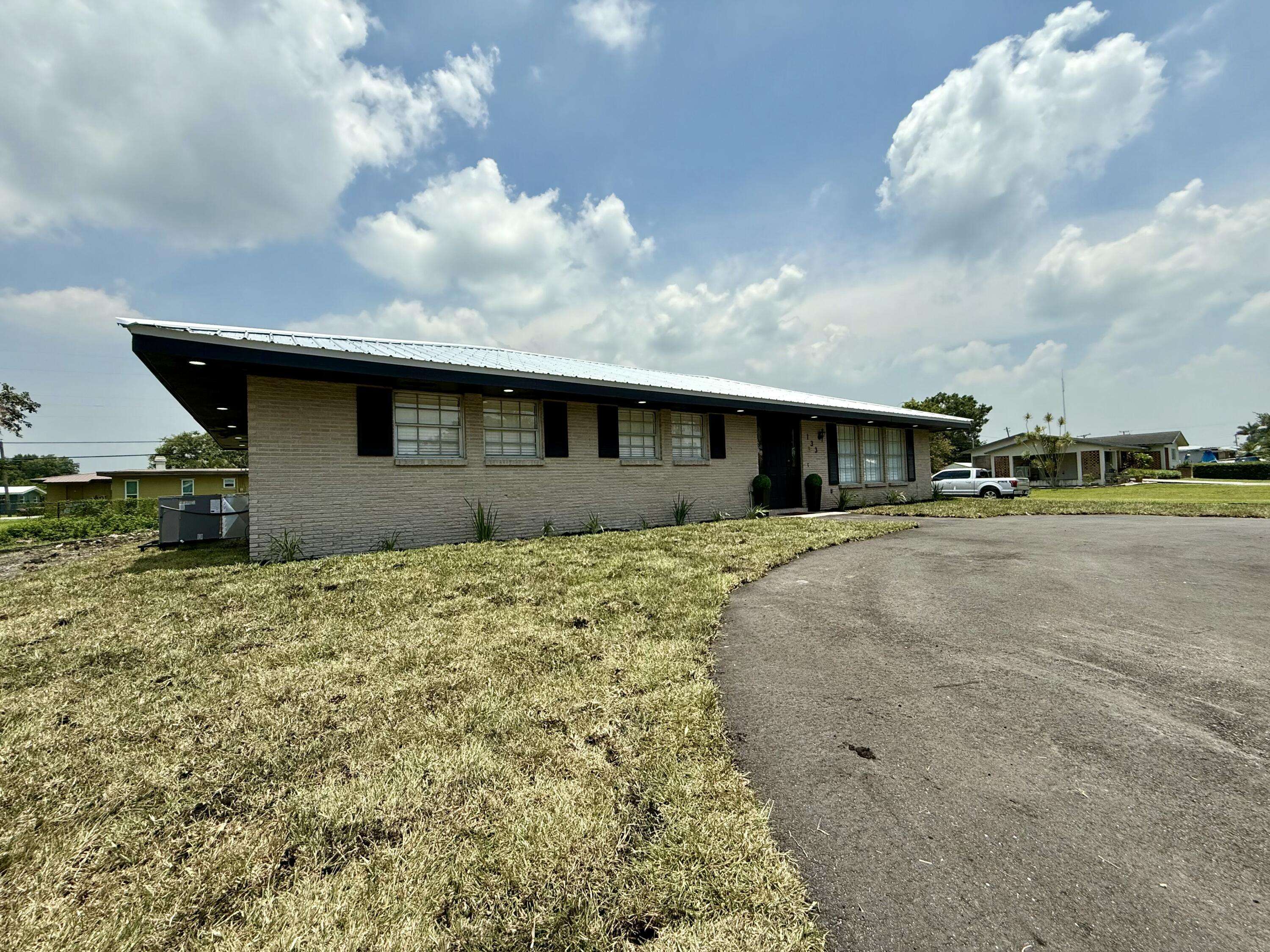 Belle Glade, FL 33430,133 SE 5th ST