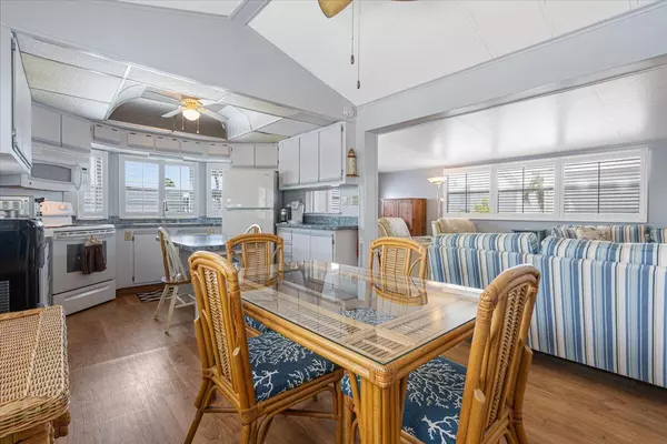 Hutchinson Island, FL 34949,5294 Compass Cove PL