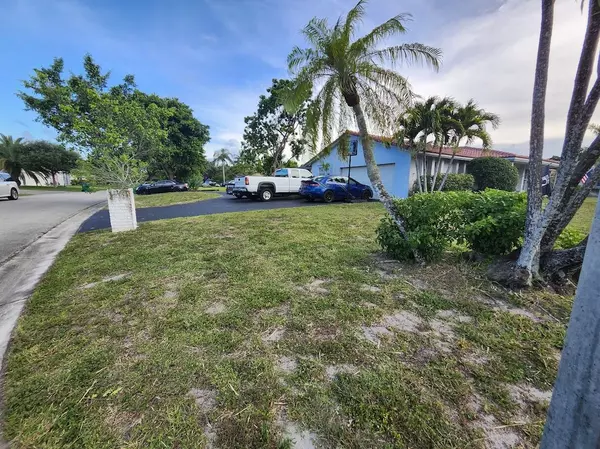 Coral Springs, FL 33065,9900 NW 39th CT