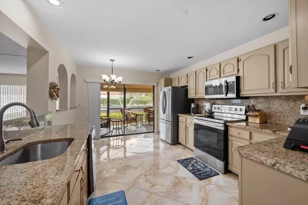 3089 Lucerne Park Drive DR, Greenacres, FL 33467