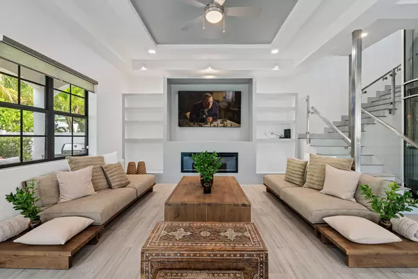 West Palm Beach, FL 33405,245 Greymon DR