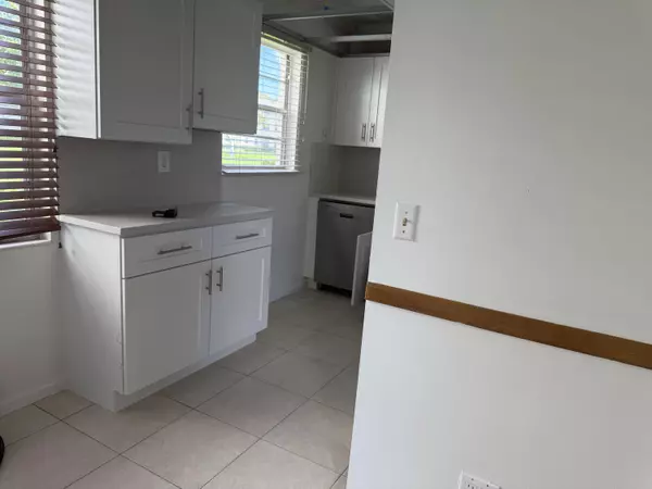 Boca Raton, FL 33434,347 Mansfield I Building I