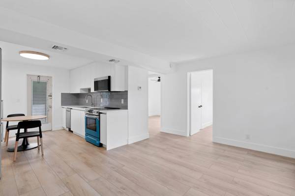 237 NE 10th ST 241, Delray Beach, FL 33444