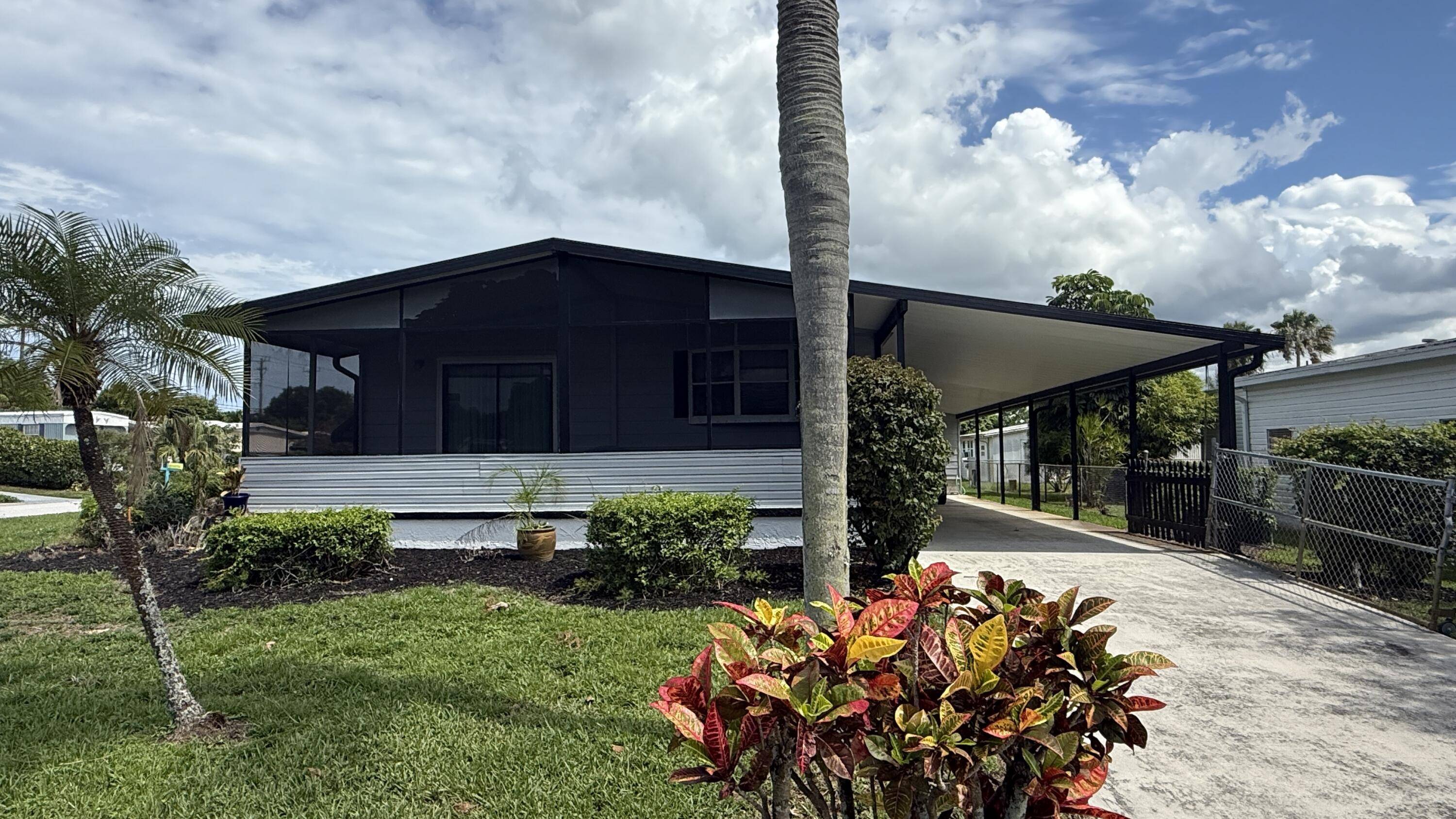 7056 SE Amendment ST, Hobe Sound, FL 33455