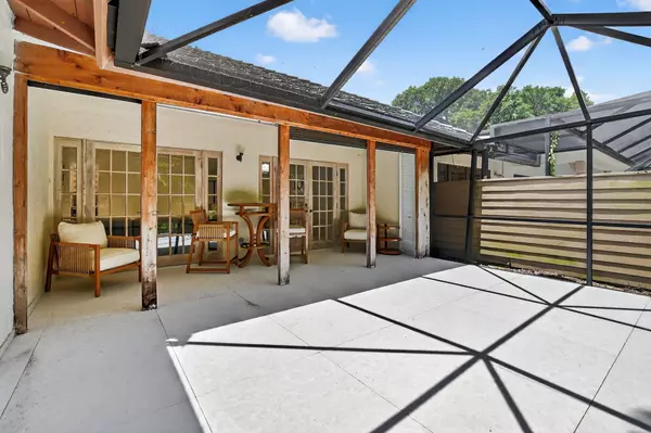 Boca Raton, FL 33434,19452 Waters Reach LN 303