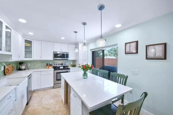 Boynton Beach, FL 33436,311 Buttonwood LN