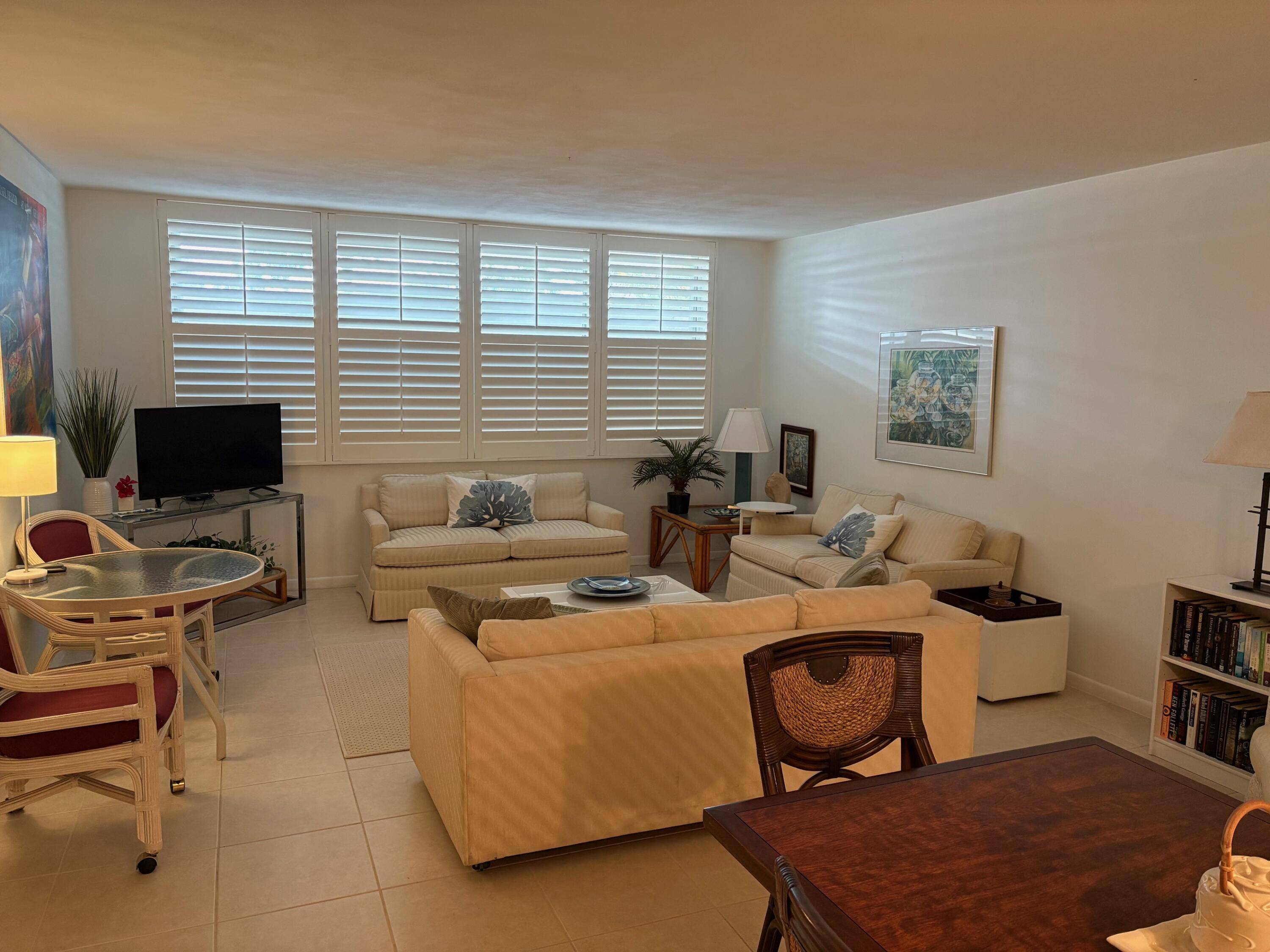 West Palm Beach, FL 33407,2600 N Flagler DR 101