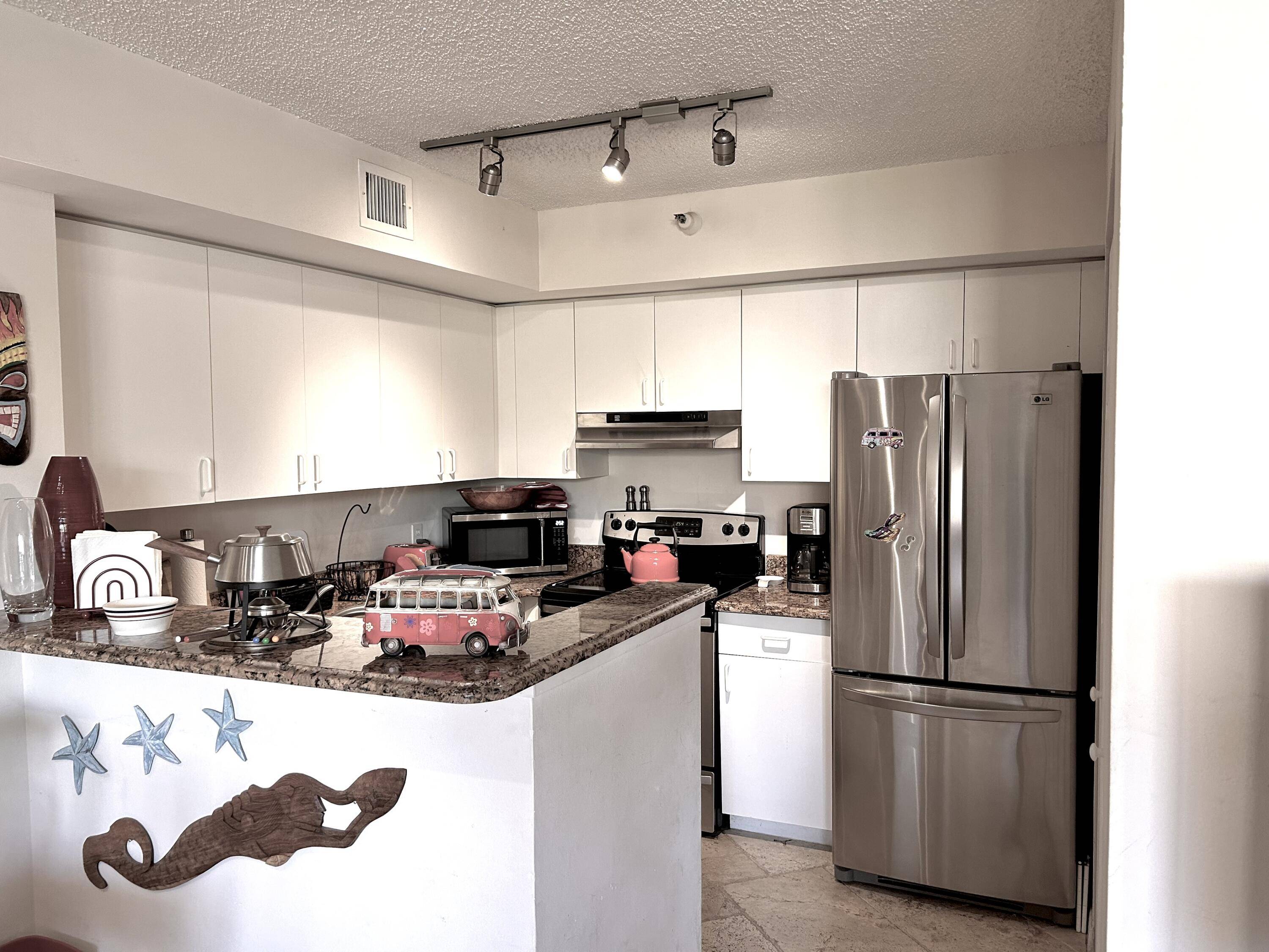 Hypoluxo, FL 33462,127 Yacht Club WAY 109