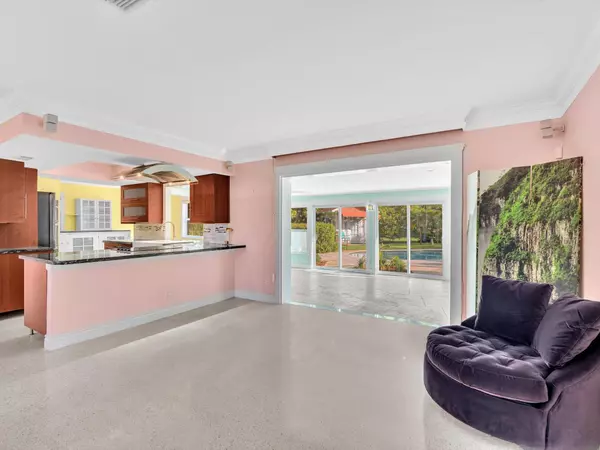 Delray Beach, FL 33445,3011 Lowson BLVD