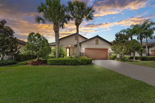 Port Saint Lucie, FL 34984,206 SE Courances DR