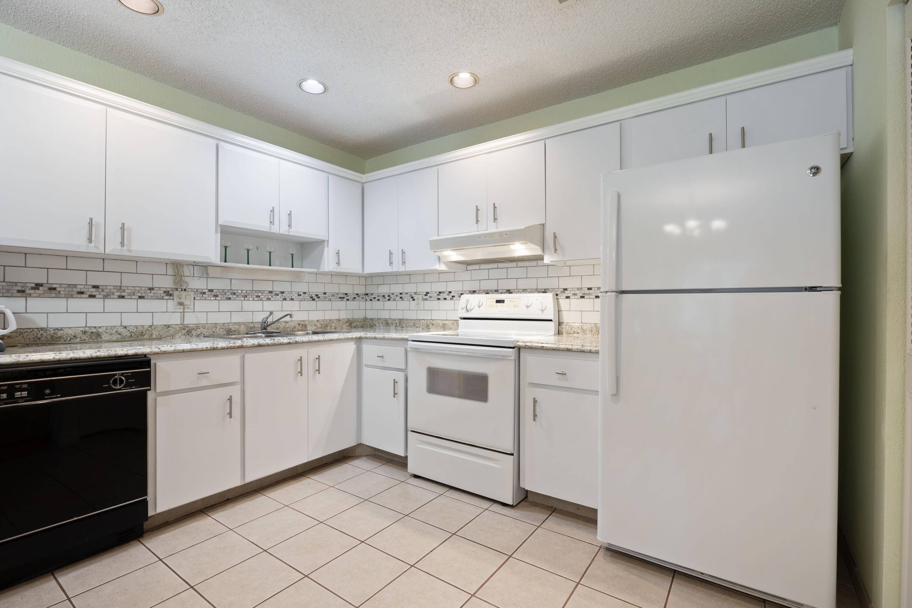 Greenacres, FL 33463,5817 La Pinata BLVD D-2