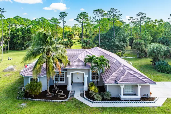 2796 Fawn DR, Loxahatchee, FL 33470