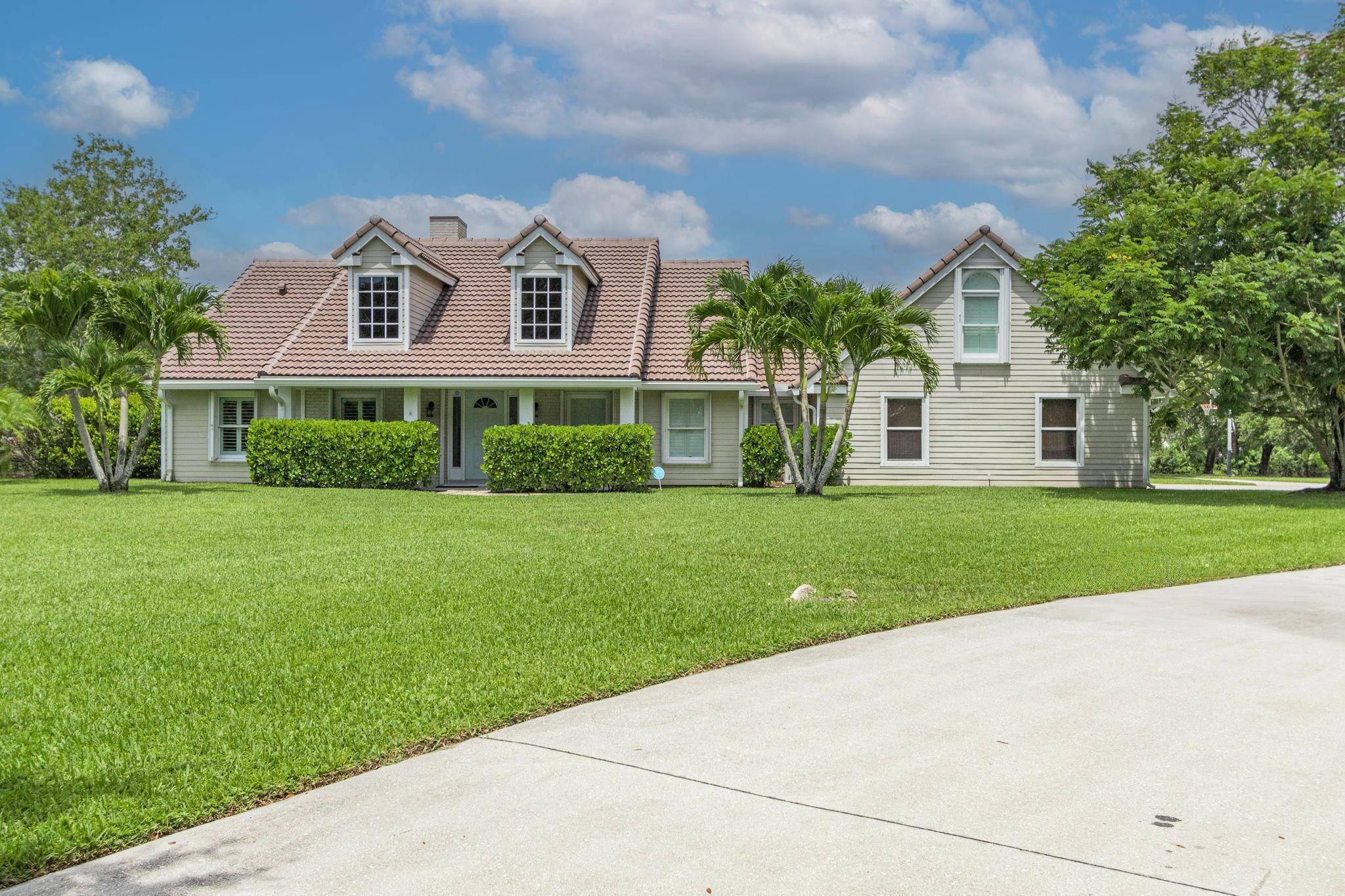 5703 Lago Del Sol DR, Lake Worth, FL 33449