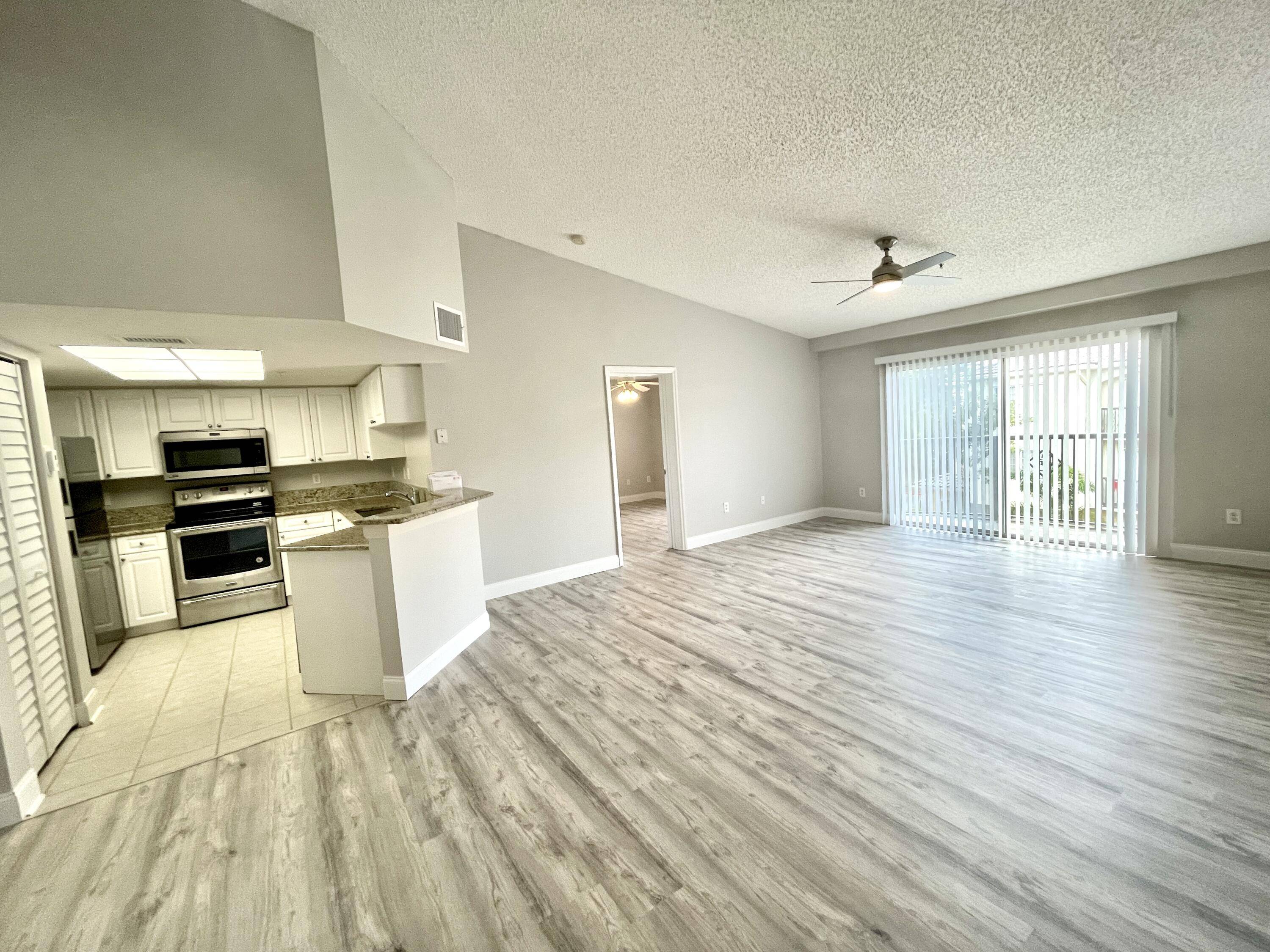 Royal Palm Beach, FL 33411,1700 S Crestwood CT 1720