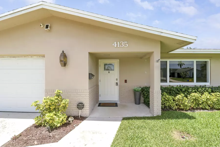 4135 N Lakespur CIR, Palm Beach Gardens, FL 33410