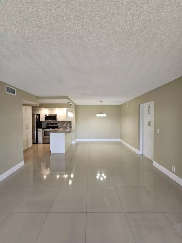 Greenacres, FL 33415,728 Sunny Pine WAY C2