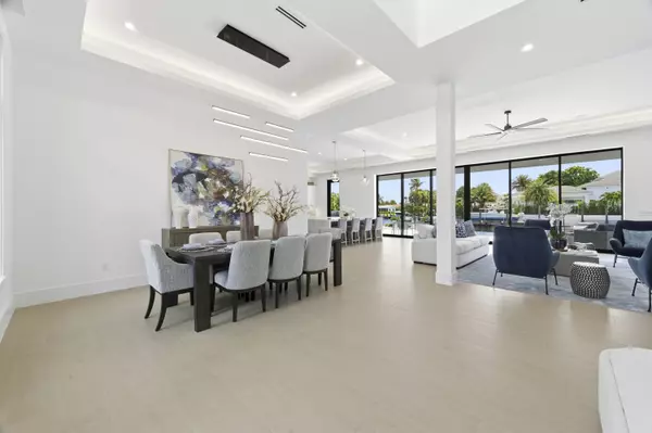 North Palm Beach, FL 33408,748 Waterway DR