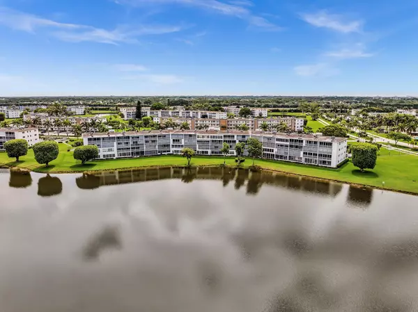 Boca Raton, FL 33434,2077 E Guildford