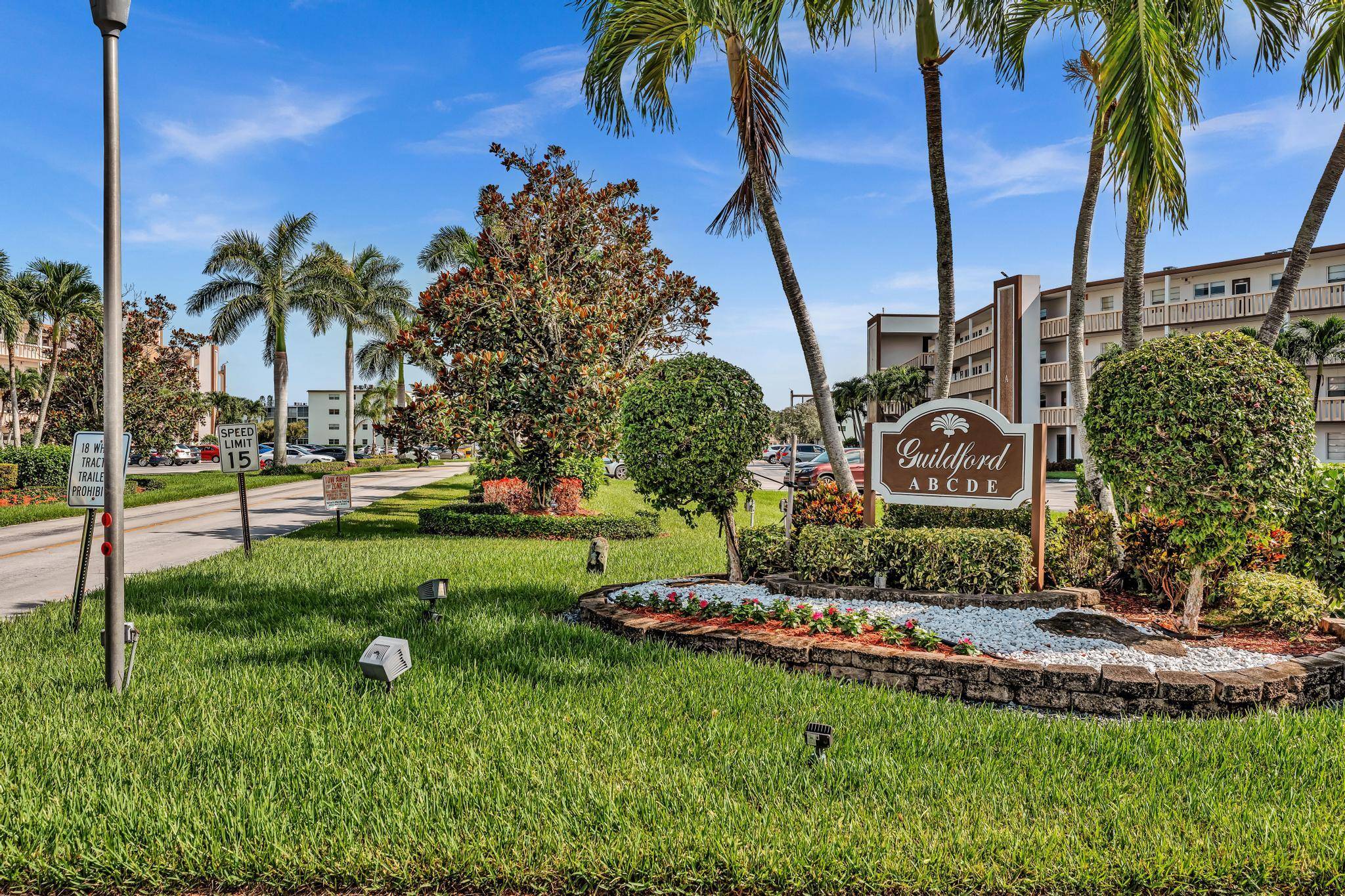 2077 E Guildford, Boca Raton, FL 33434