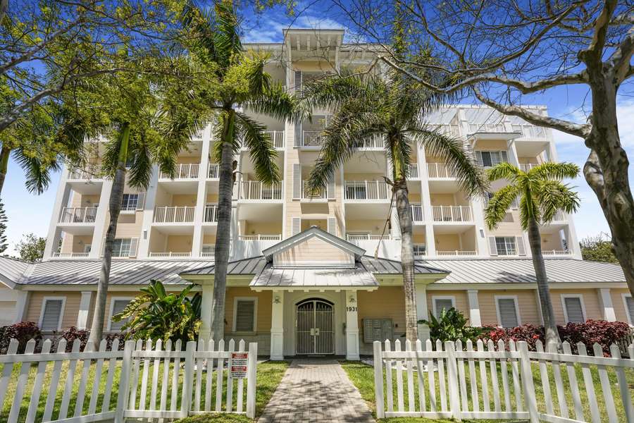 1931 NE 2nd Street ST 301, Deerfield Beach, FL 33441