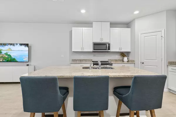 Stuart, FL 34997,5696 SE Edgewater CIR
