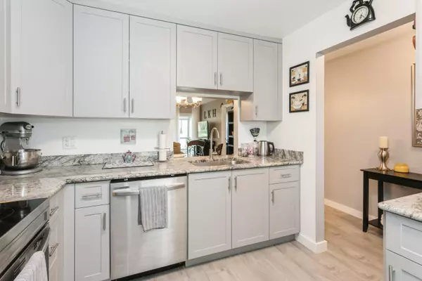 Lake Worth, FL 33467,882 Worcester LN A