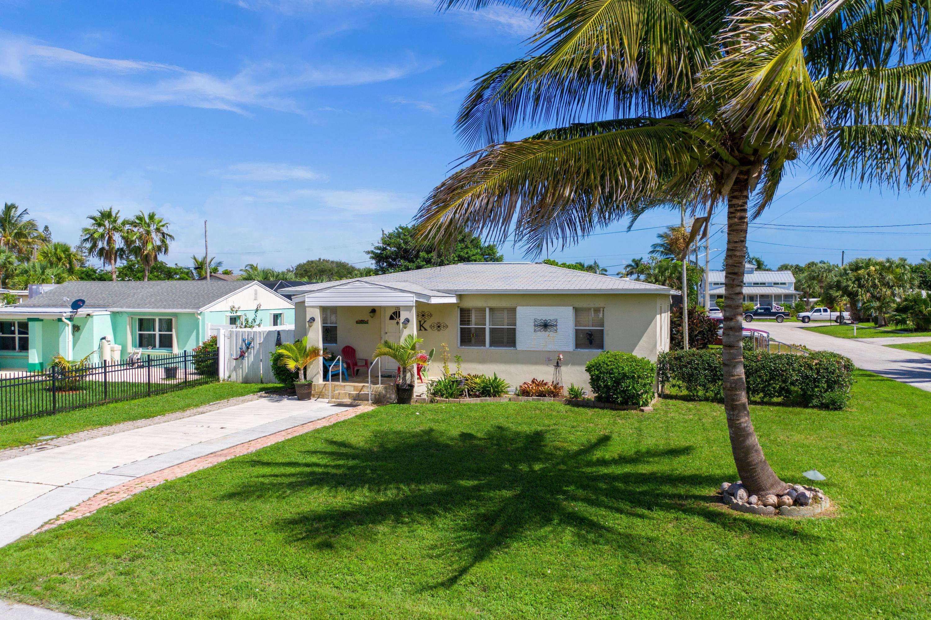 1710 St Lucie CT, Fort Pierce, FL 34949