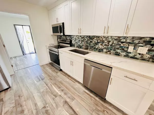 3661 Laurette LN, Lake Worth, FL 33461