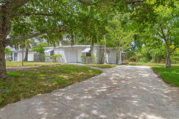 5275 NE 16 AVE, Pompano Beach, FL 33064