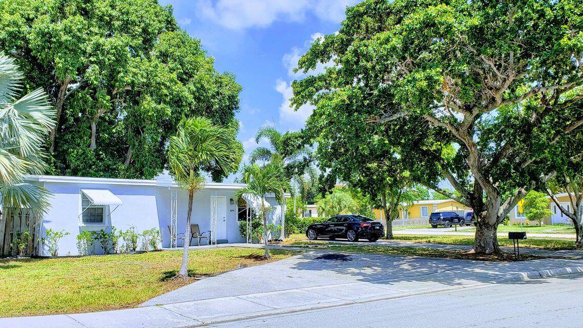 5275 NE 16th AVE, Pompano Beach, FL 33064