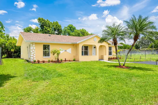 1017 SW Avenue I, Belle Glade, FL 33430