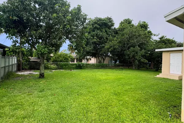 West Palm Beach, FL 33406,2416 Kentucky ST