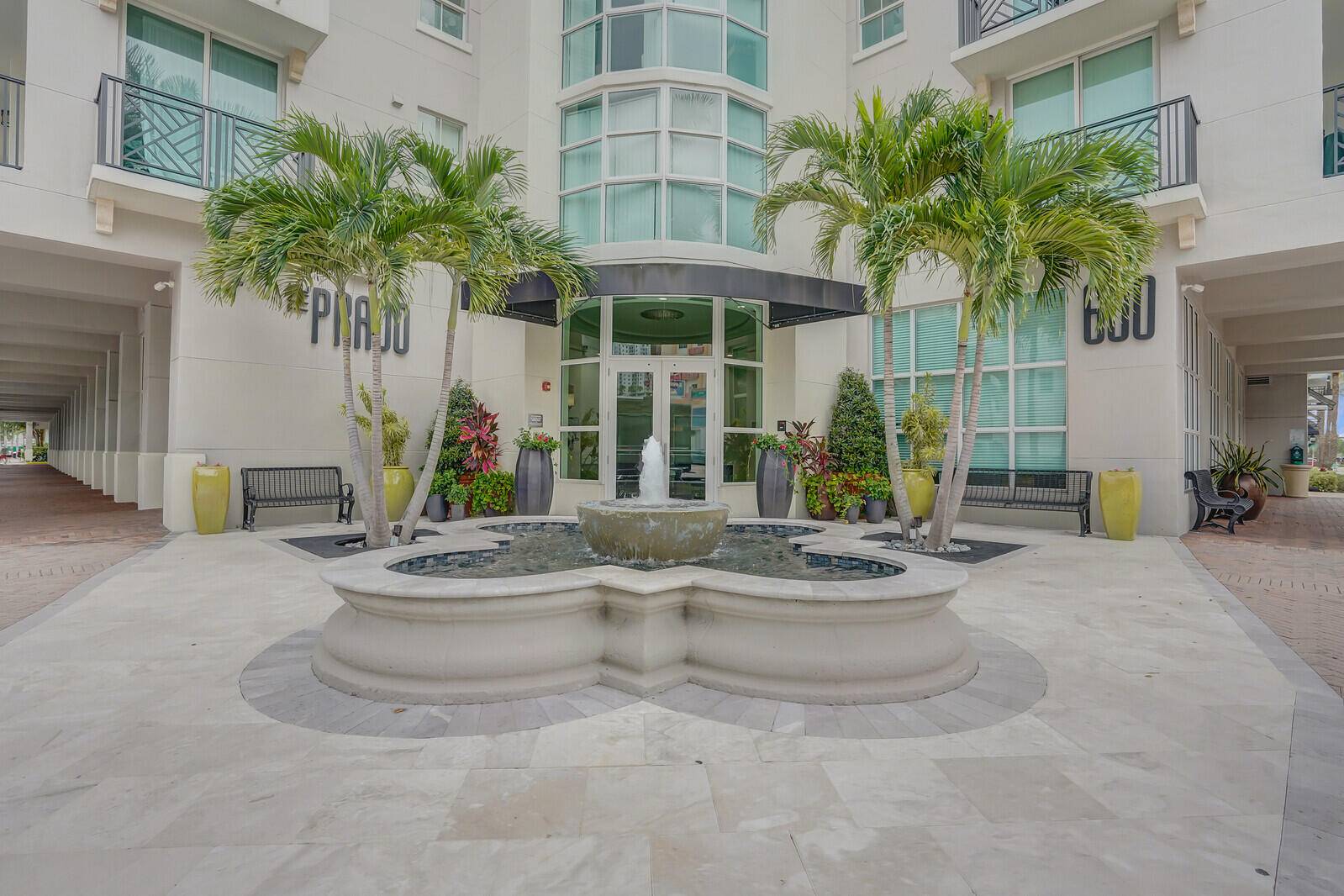 West Palm Beach, FL 33401,600 S Dixie HWY 639