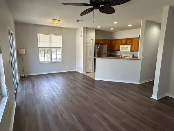 Palm Beach Gardens, FL 33410,156 Evergrene Pkwy