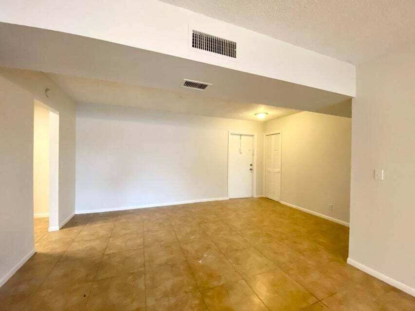 Boca Raton, FL 33486,622 NW 13th ST 27